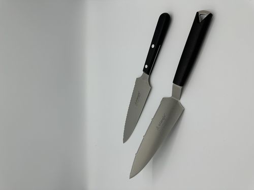 Tortenmesser mit schwarzem Kunststoffgrifff, auch als Kuchenheber verwendbar Klingenlänge 16 cm